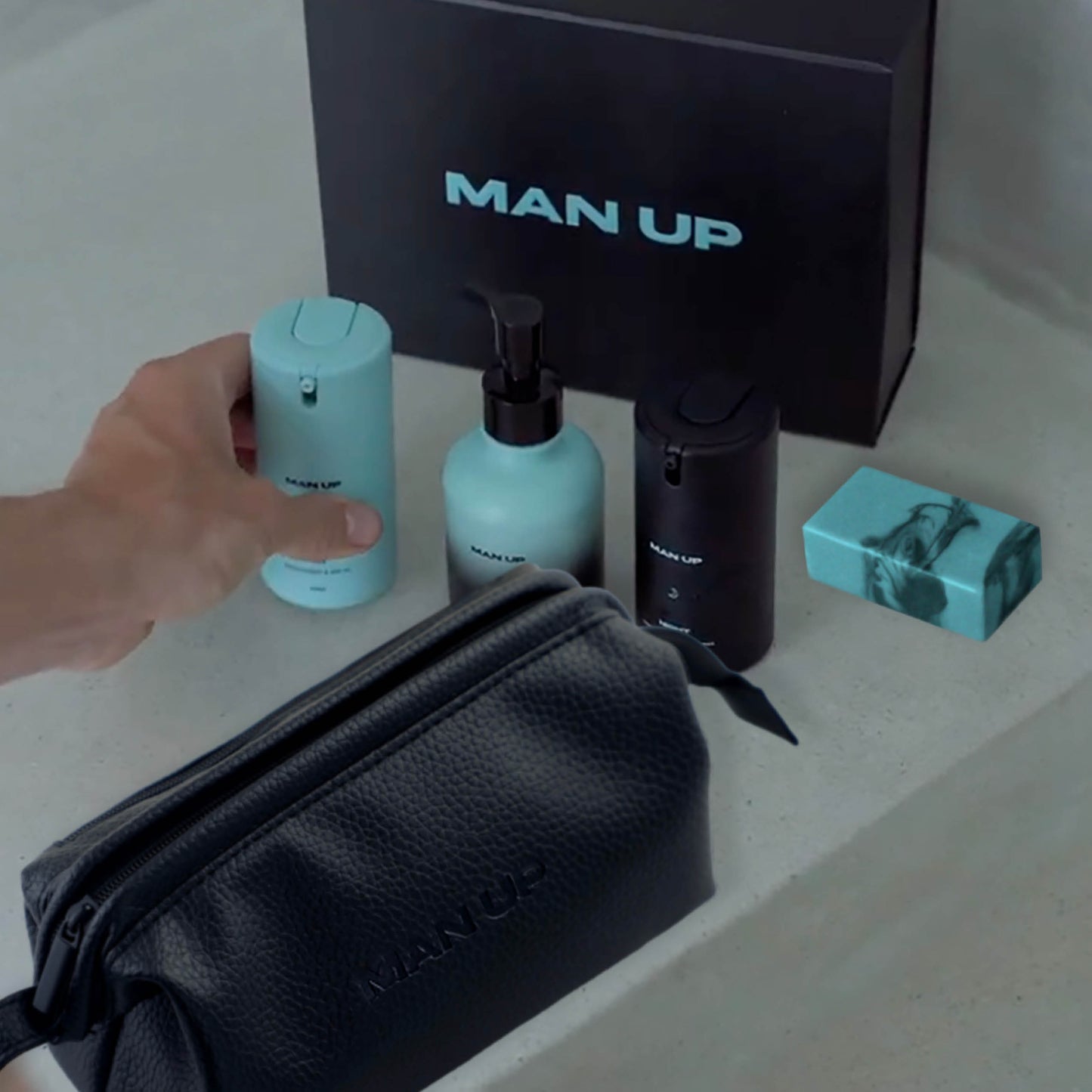 MAN UP LEATHER TOILETRIES BAG